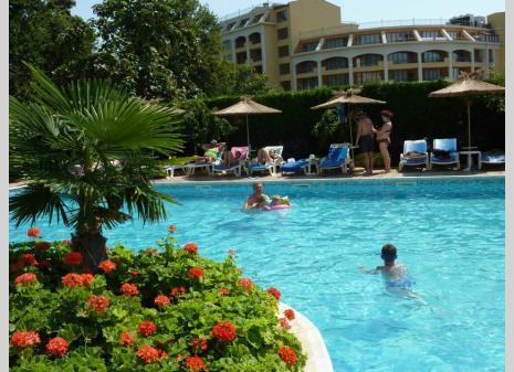 Elias Apartment Golden Sands Bagian luar foto