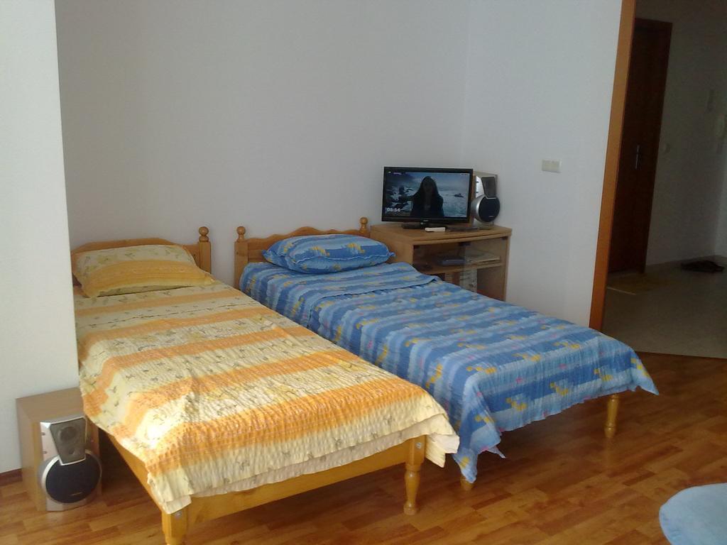Elias Apartment Golden Sands Bagian luar foto